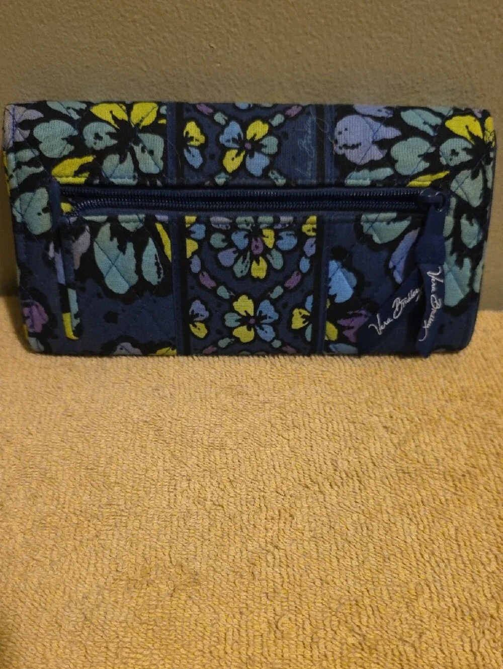Vera Bradley Quilted Floral Fold-Over Wallet in Navy - Inv.545